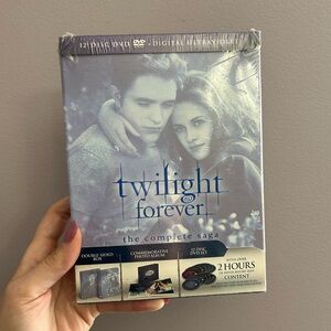 Twilight Forever: The Complete Saga DVD Set